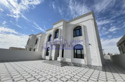 Villa for sale in Al Kheesa - Al Kheesa - Umm Salal Mohammed