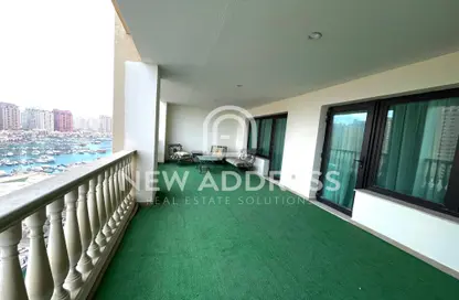 Apartment - 2 Bedrooms - 3 Bathrooms for rent in Piazza Arabia - Porto Arabia - The Pearl Island - Doha