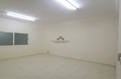 Apartment - 2 Bedrooms - 2 Bathrooms for rent in Fereej Bin Mahmoud North - Fereej Bin Mahmoud - Doha