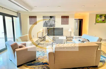 Apartment - 3 Bedrooms - 3 Bathrooms for rent in West Porto Drive - Porto Arabia - The Pearl Island - Doha