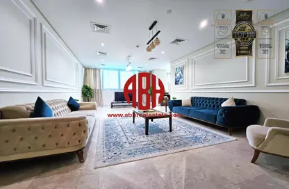 Apartment - 3 Bedrooms - 5 Bathrooms for rent in Zig Zag Tower A - Zig Zag Towers - West Bay - Doha