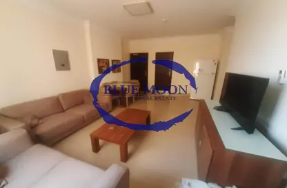 Apartment - 3 Bedrooms - 2 Bathrooms for rent in Umm Ghwailina Comm - Umm Ghuwalina - Umm Ghuwailina - Doha