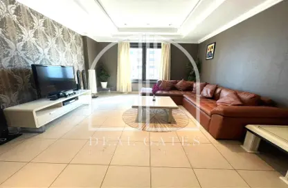 Apartment - 1 Bedroom - 2 Bathrooms for rent in East Porto Drive - Porto Arabia - The Pearl Island - Doha