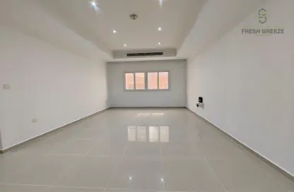 Apartment - 2 Bedrooms - 3 Bathrooms for rent in Al Nasr Street - Al Nasr - Doha