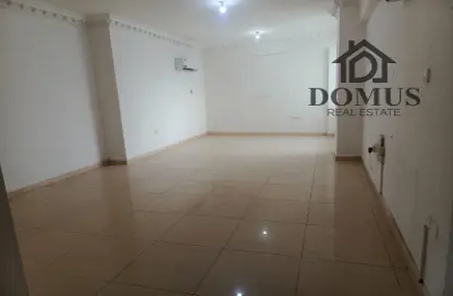 Apartment - 3 Bedrooms - 3 Bathrooms for rent in Hiteen Street - Al Muntazah - Doha