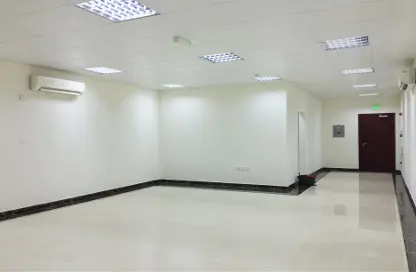 Office Space - Studio - 2 Bathrooms for rent in Salwa Road - Al Aziziyah - Doha