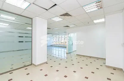 Office Space - Studio - 2 Bathrooms for rent in Al Aman Street - Umm Ghuwailina - Doha