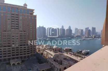 Apartment - 1 Bedroom - 2 Bathrooms for rent in Tower 4 - Porto Arabia - The Pearl Island - Doha