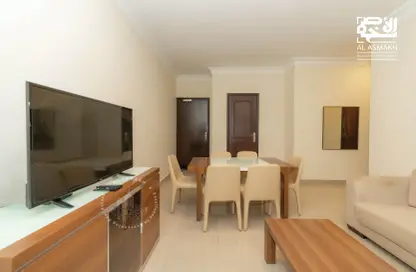 Apartment - 2 Bedrooms - 2 Bathrooms for rent in Gulf Residence 17 - Gulf Residences - Umm Ghuwailina - Doha