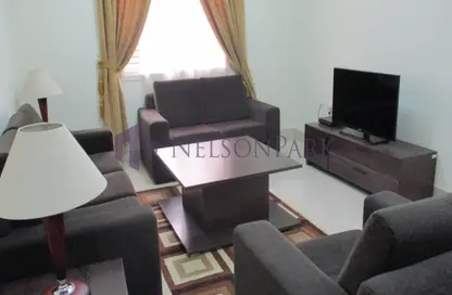 Apartment - 2 Bedrooms - 2 Bathrooms for rent in Anas Street - Fereej Bin Mahmoud North - Fereej Bin Mahmoud - Doha