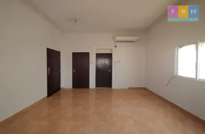 Apartment - 1 Bathroom for rent in Umm Salal Ali - Doha