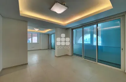 Apartment - 1 Bedroom - 2 Bathrooms for rent in Tower 22 - Viva Bahriyah - The Pearl Island - Doha