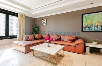 Apartment - 1 Bedroom - 2 Bathrooms for rent in East Porto Drive - Porto Arabia - The Pearl Island - Doha