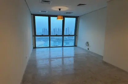 Apartment - 1 Bedroom - 2 Bathrooms for rent in Zig Zag Tower B - Zig Zag Towers - West Bay - Doha