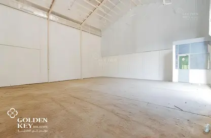 Warehouse - Studio - 2 Bathrooms for rent in Industrial Area 2 - Industrial Area - Industrial Area - Doha