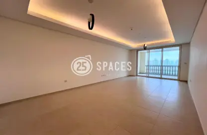 Apartment - 2 Bedrooms - 4 Bathrooms for rent in Viva East - Viva Bahriyah - The Pearl Island - Doha