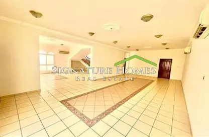 Villa - 5 Bedrooms - 7 Bathrooms for rent in Al Thumama - Al Thumama - Doha