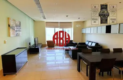 Apartment - 2 Bedrooms - 2 Bathrooms for rent in City Center Towers - West Bay - Doha