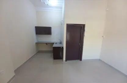 Apartment - 1 Bathroom for rent in Abu Hamour - Doha