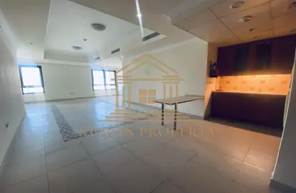 Apartment - 1 Bathroom for rent in West Porto Drive - Porto Arabia - The Pearl Island - Doha