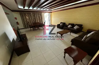 Living / Dining Room image for: Compound - 3 Bedrooms - 2 Bathrooms for rent in New Salata - Salata - Doha, Image 1