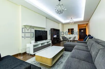 Apartment - 1 Bedroom - 2 Bathrooms for sale in Viva East - Viva Bahriyah - The Pearl Island - Doha