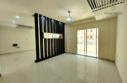 Apartment - 2 Bedrooms - 2 Bathrooms for rent in Umm Ghwailina Comm - Umm Ghuwalina - Umm Ghuwailina - Doha