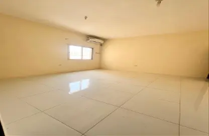 Apartment - 1 Bathroom for rent in Najma - Doha