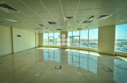 Office Space - Studio - 2 Bathrooms for rent in Salwa Road - Old Industrial Area - Al Rayyan - Doha