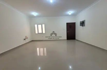 Apartment - 3 Bedrooms - 3 Bathrooms for rent in Old Airport Road - Doha