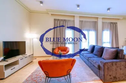 Apartment - 3 Bedrooms - 4 Bathrooms for rent in Lahune - Qanat Quartier - The Pearl Island - Doha