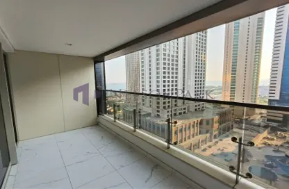 Apartment - 3 Bedrooms - 5 Bathrooms for rent in West Bay Tower - West Bay - West Bay - Doha