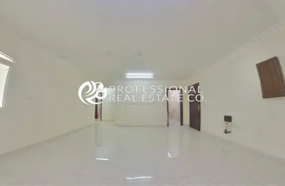 Apartment - 2 Bedrooms - 2 Bathrooms for rent in Souk Al gharaffa - Al Gharrafa - Doha