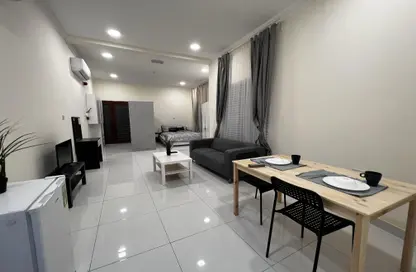 Apartment - Studio - 1 Bathroom for rent in Hazm Al Markhiya - Doha