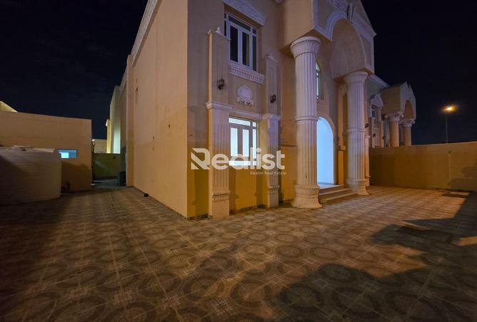 Villa - 6 Bedrooms - 6 Bathrooms for rent in Bu Hamour Street - Abu Hamour - Doha