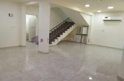 Compound - 4 Bedrooms - 3 Bathrooms for rent in Bu Hamour Street - Abu Hamour - Doha