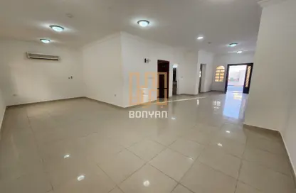 Villa - 4 Bedrooms - 4 Bathrooms for rent in Umm Salal Ali - Umm Salal Ali - Doha