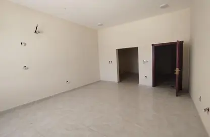 Villa - Studio - 7+ Bathrooms for rent in Al Kheesa - Al Kheesa - Umm Salal Mohammed