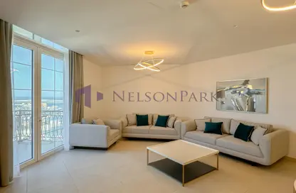 Apartment - 3 Bedrooms - 4 Bathrooms for rent in Floresta Gardens - Floresta Gardens - The Pearl Island - Doha