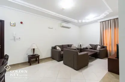 Whole Building - Studio - 1 Bathroom for rent in Al Mansoura - Al Mansoura - Doha