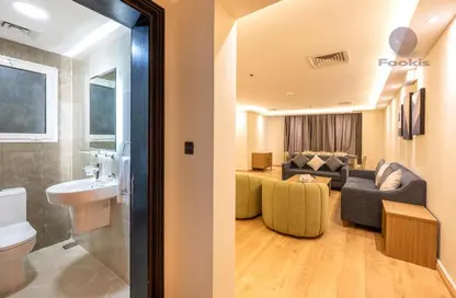 Hotel Apartments - 2 Bedrooms - 2 Bathrooms for rent in Musheireb - Musheireb - Doha