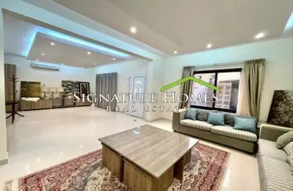 Villa - 4 Bedrooms - 4 Bathrooms for rent in Al Thumama - Al Thumama - Doha