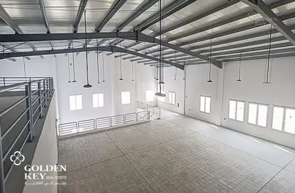 Warehouse - Studio for rent in East Industrial Street - Birkat Al Awamer - Al Wakra