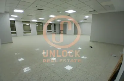 Office Space - Studio - 2 Bathrooms for rent in Ramada Commercial Building - Al Rawabi Street - Al Muntazah - Doha