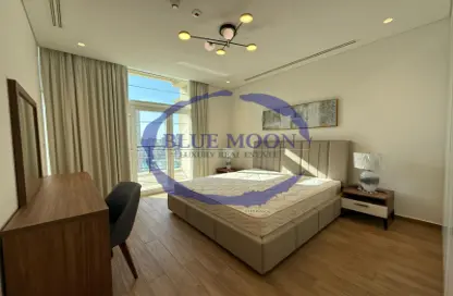 Apartment - 3 Bedrooms - 5 Bathrooms for rent in Floresta Gardens - Floresta Gardens - The Pearl Island - Doha