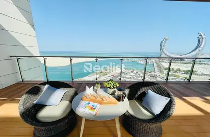 Apartment - 2 Bedrooms - 4 Bathrooms for rent in Marina Tower 12 - Marina District - Lusail