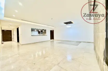 Apartment - 2 Bedrooms - 3 Bathrooms for rent in New Al Hitmi - Fereej Bin Omran - Doha