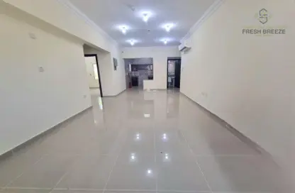 Apartment - 2 Bedrooms - 2 Bathrooms for rent in Umm Ghuwalina - Umm Ghuwailina - Doha