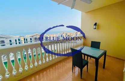 Apartment - 2 Bedrooms - 3 Bathrooms for rent in California Tower - Porto Arabia - The Pearl Island - Doha