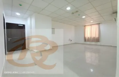 Apartment - 2 Bedrooms - 2 Bathrooms for rent in Al Khalidiya Street - Najma - Doha